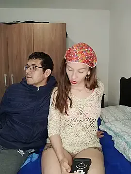 Isaandysex2428 on StripChat