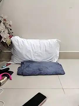 jessica-mimi on StripChat 