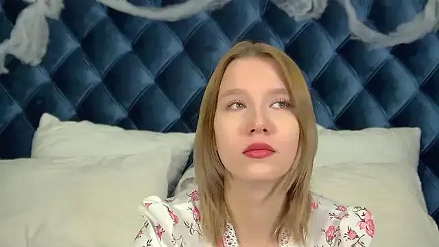 LiliLinn on StripChat 