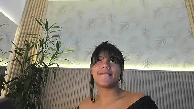 Liss-Reyes on StripChat 