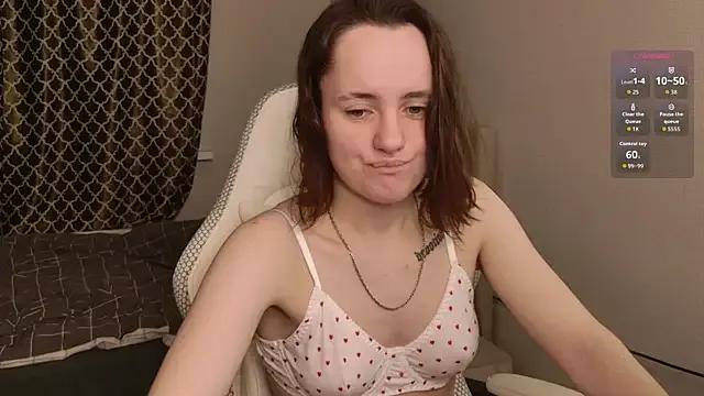 Luna_Loveee —  Dildo in pussy + Make me Cum