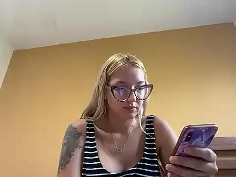 Mermaid-hana on StripChat 