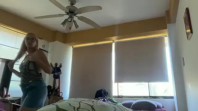 Mermaid-hana on StripChat 