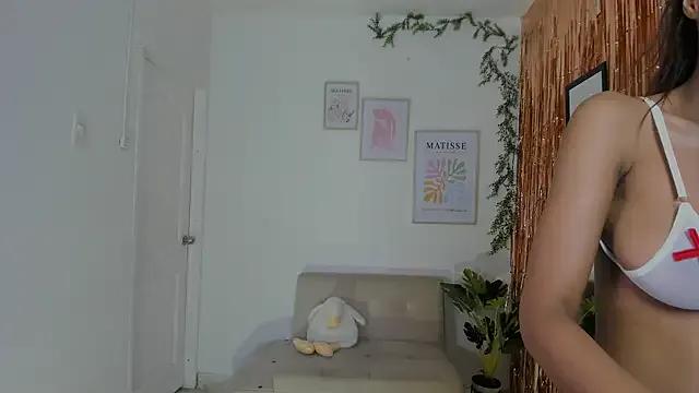 Muffin_Puffin on StripChat 