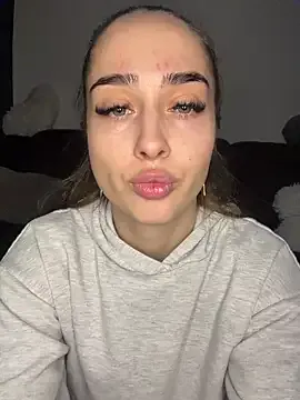 Natashaa15 on StripChat