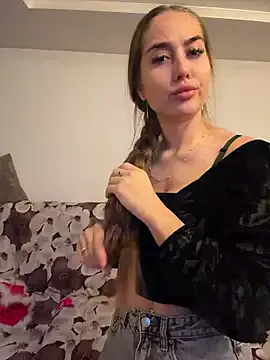 Natashaa15 on StripChat