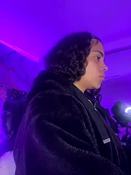 NINA_18_YEARS — Masturbate with fingers 