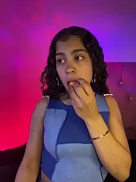 NINA_18_YEARS on StripChat 