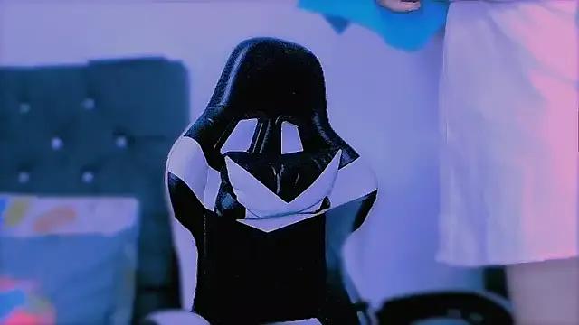 roouse_Pregnant on StripChat 