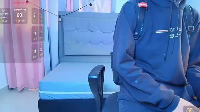 saray_reese on StripChat 