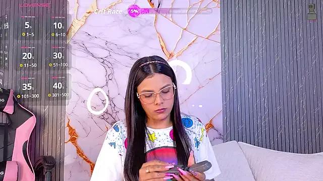 Shasa_8 on StripChat 