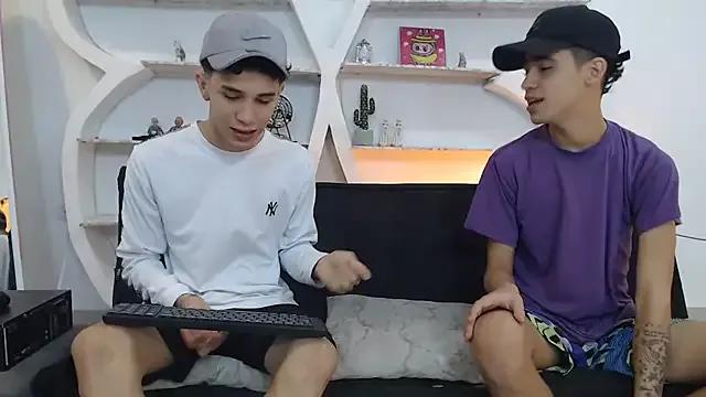 THREE_GUYS_HOT — HI GUYS, ALL NAKED