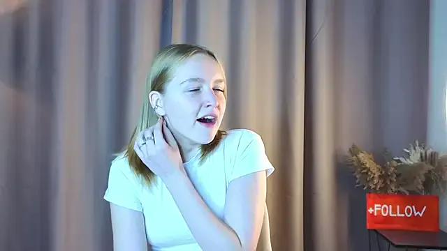 VinnieSerrano on StripChat 