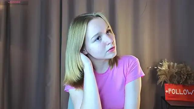 VinnieSerrano on StripChat 