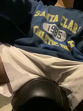 Wuza-H — Cooperate with another model and Sex